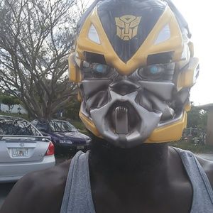 Meet your Posher, Moe